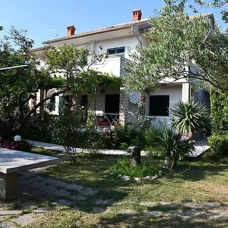Zdenka Apartment